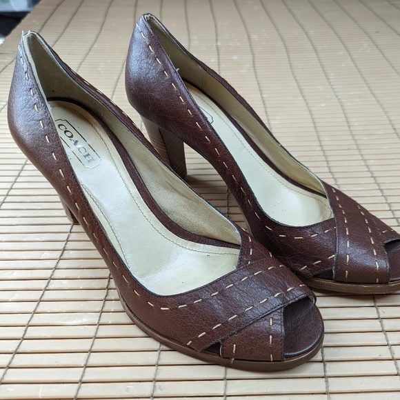 Coach "Clarice" women's sz 10 B brown Leather bold white cord Stitched Peep To - Picture 2 of 10